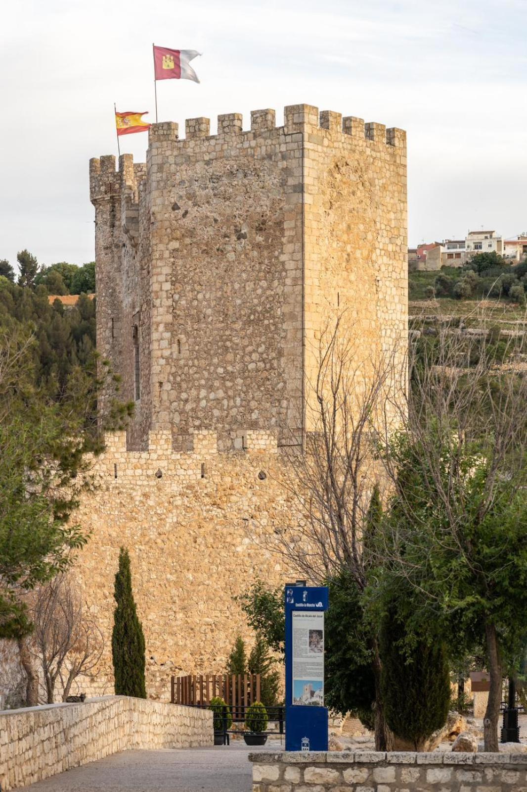Complejo Mirador Del Castillo Alcala del Jucar Exterior foto